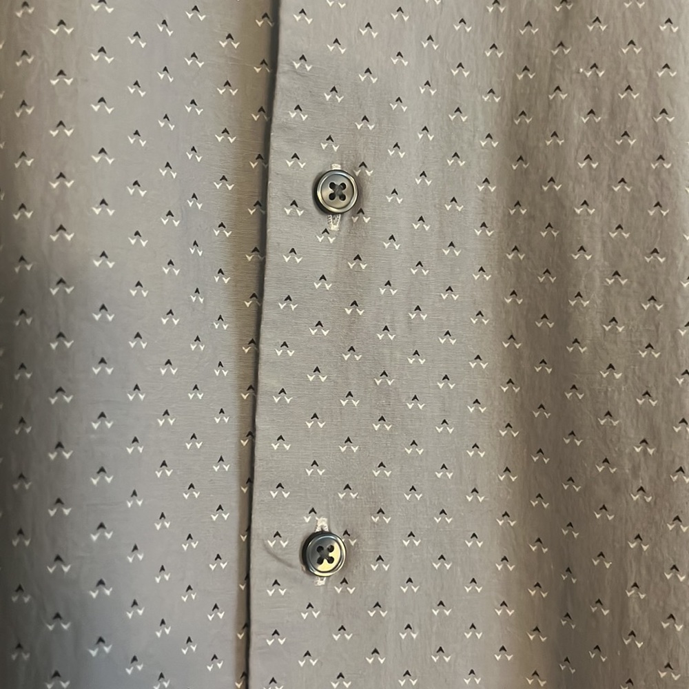 Men’s button down - Picture 2 of 4